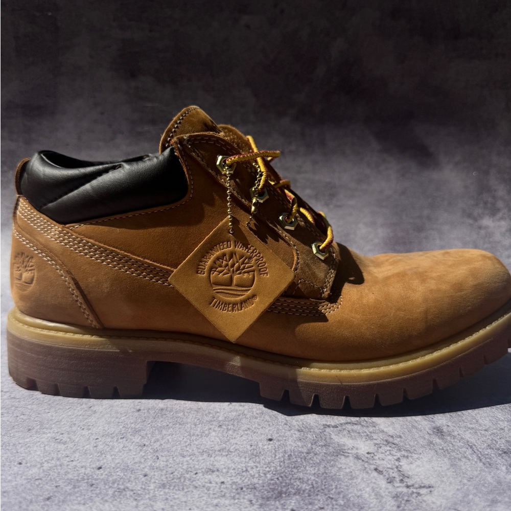 Timberland Men's Brown Classic Oxford Waterproof Boot - Size 8.5 | USED ONCE
